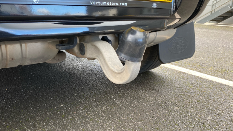 Land Rover Defender 3.0 D250 SE 90 3dr Auto Diesel Estate